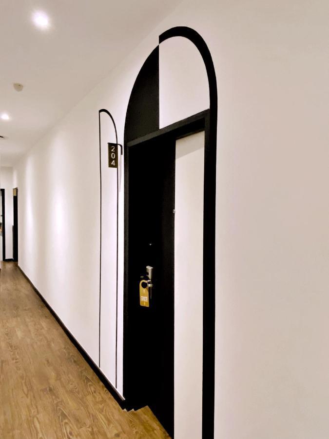 One Heritage Hotel เซเรมบัน ภายนอก รูปภาพ