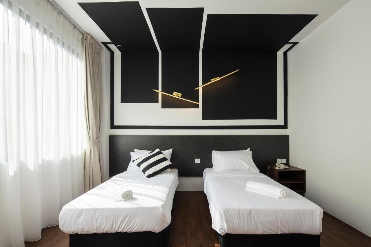 One Heritage Hotel เซเรมบัน ภายนอก รูปภาพ